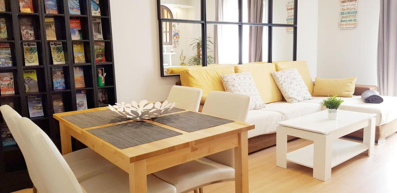 Ferienwohnung Apartamento Duplex Frente Al Mar Paseo Maritimo Torremolinos Exterior foto